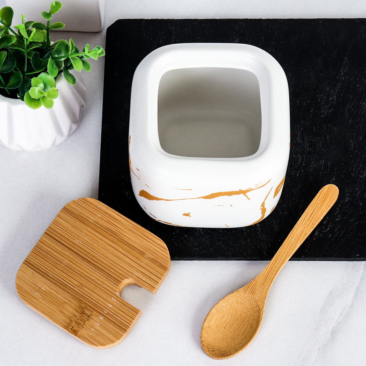 Сахарница 400 мл с ложкой / CF394 /уп 54/ белая