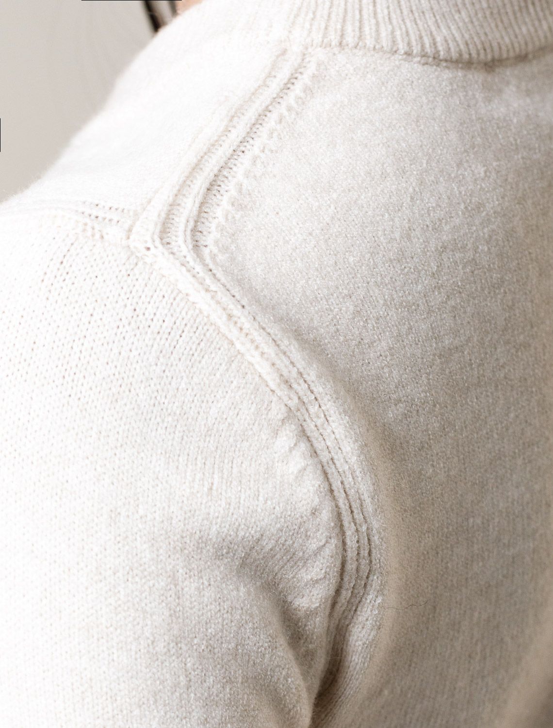 Ст.цена 1950р Джемпер из пряжи с кашемиром D39.358 овсяный меланж