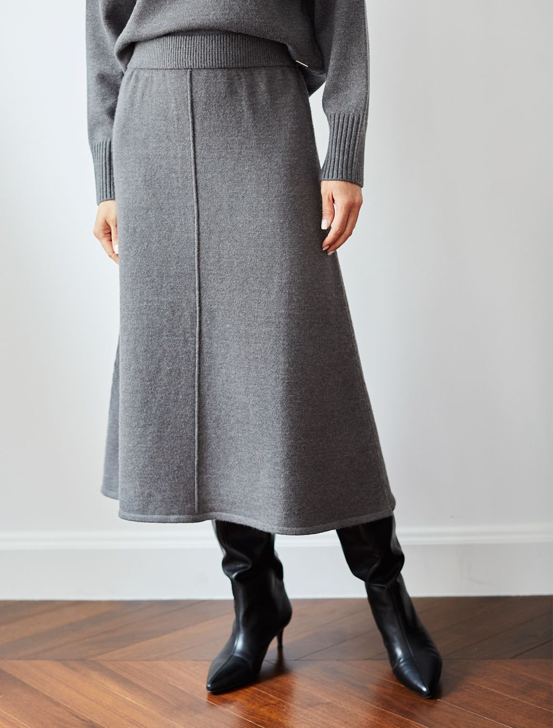 Ст.цена 1990р Юбка А-силуэта из пряжи с кашемиром D36.016 темно-серый меланж