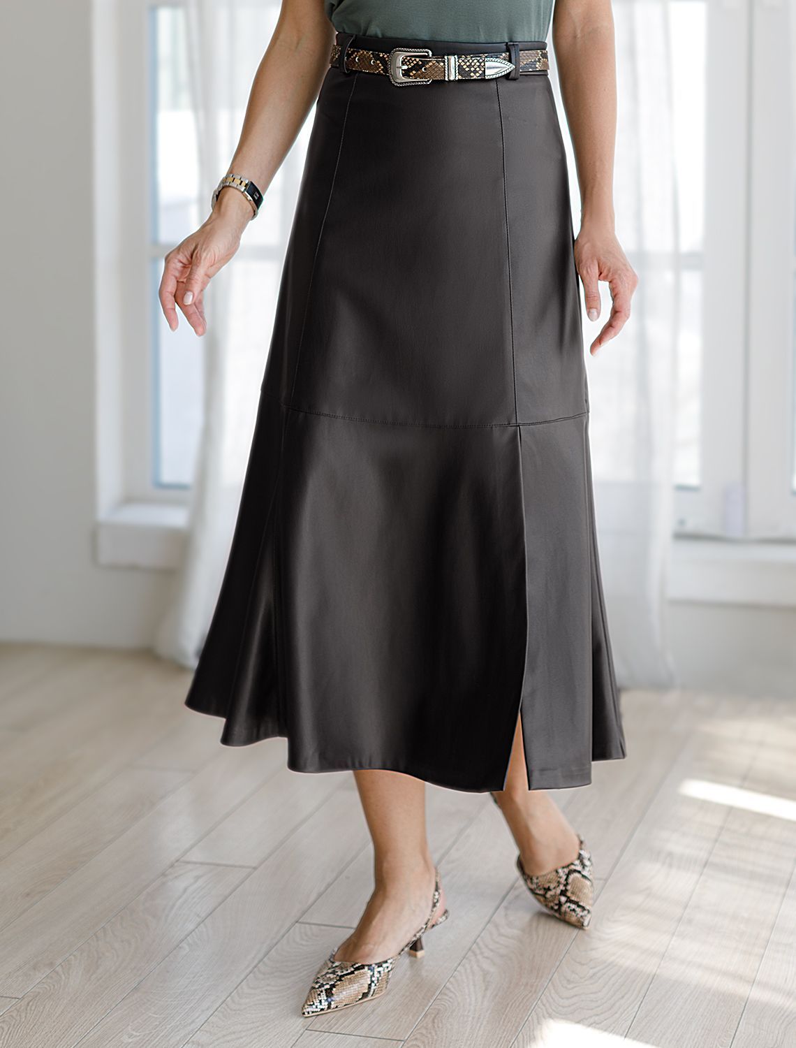 Ст.цена 2690р Расклешенная юбка из искусственной кожи D26.183 черный