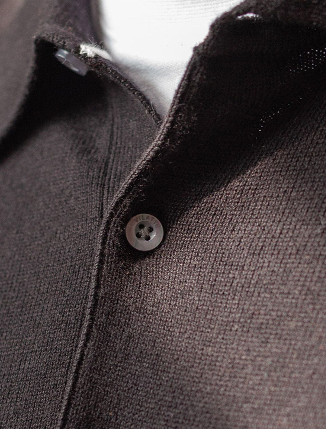 Ст.цена 2290р Джемпер-поло из хлопка с нейлоном U39.017 черный