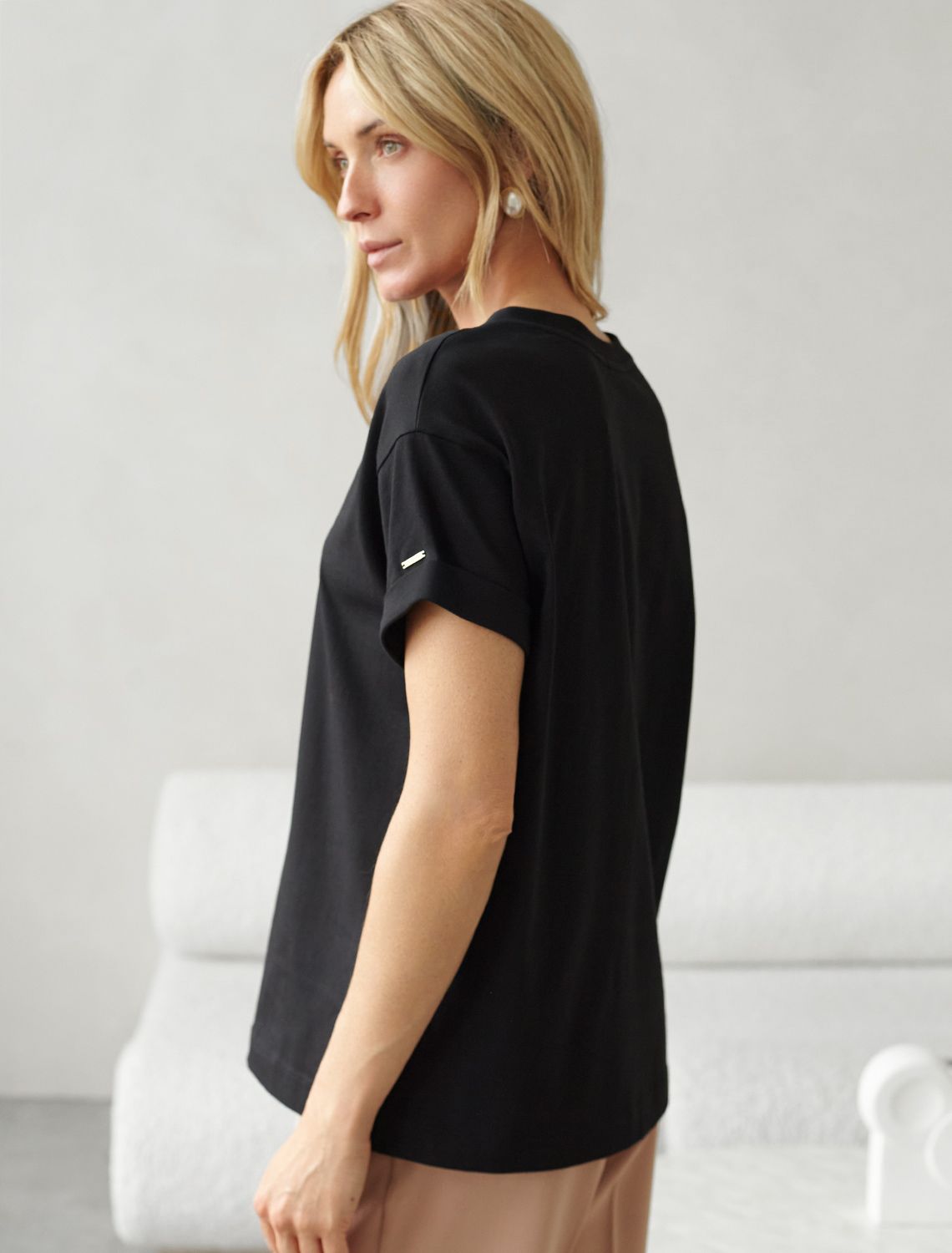 Ст.цена 1490р Футболка из премиального хлопка с авторским принтом D49.117 черный_soul shine