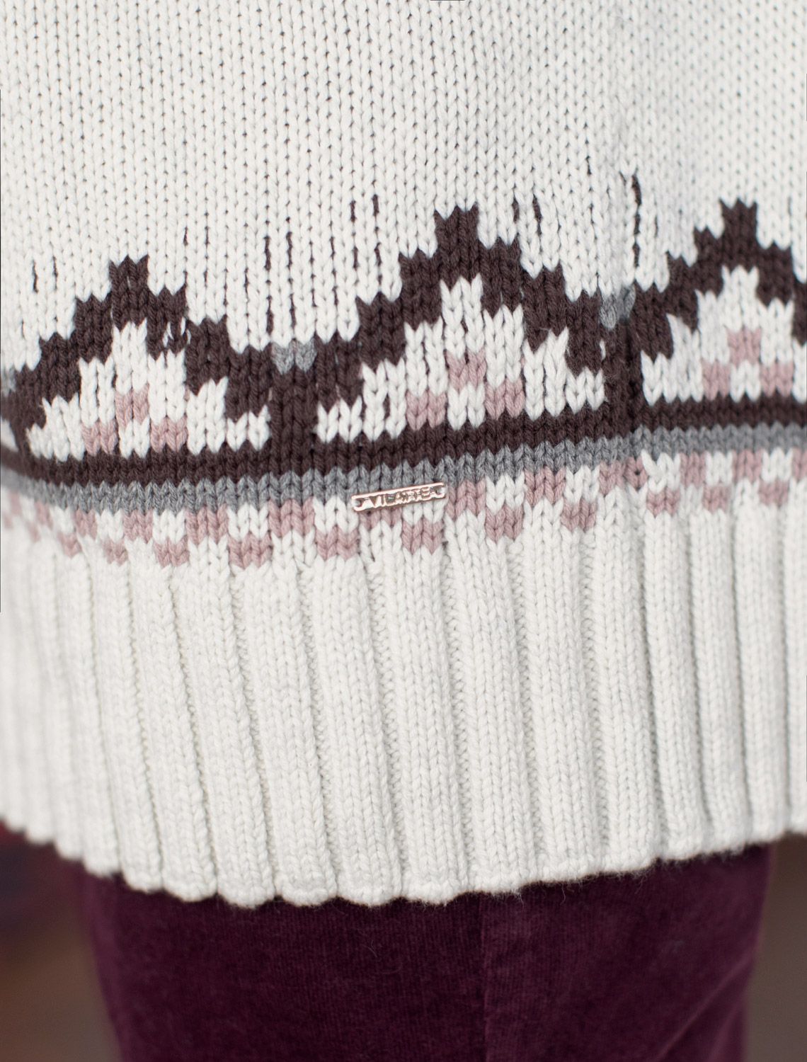 Ст.цена 3090р Свитер фактурной вязки из хлопка с акрилом D34.210 натуральный белый