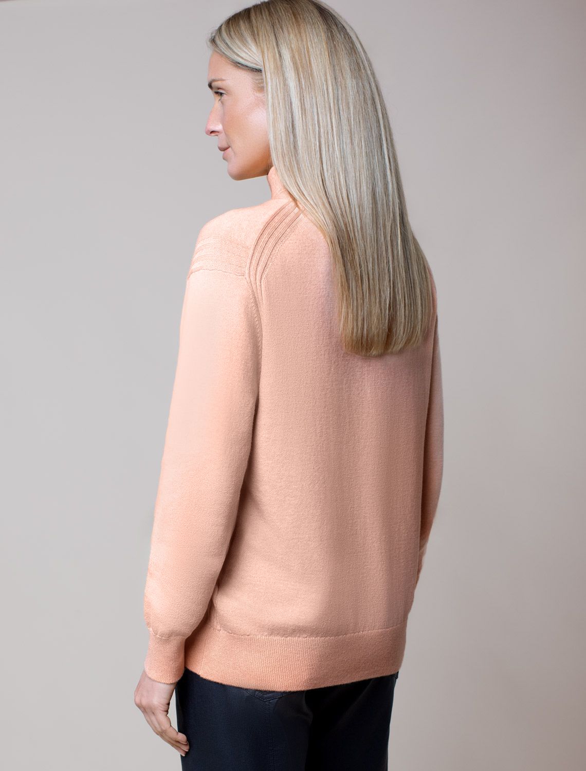 Свитер тонкой вязки из хлопка с кашемиром