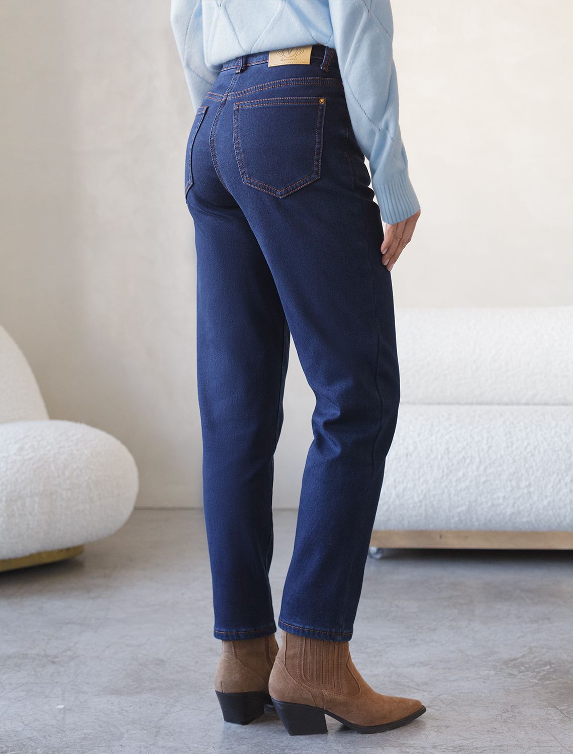 Джинсы mom-fit из эластичного денима на флисе