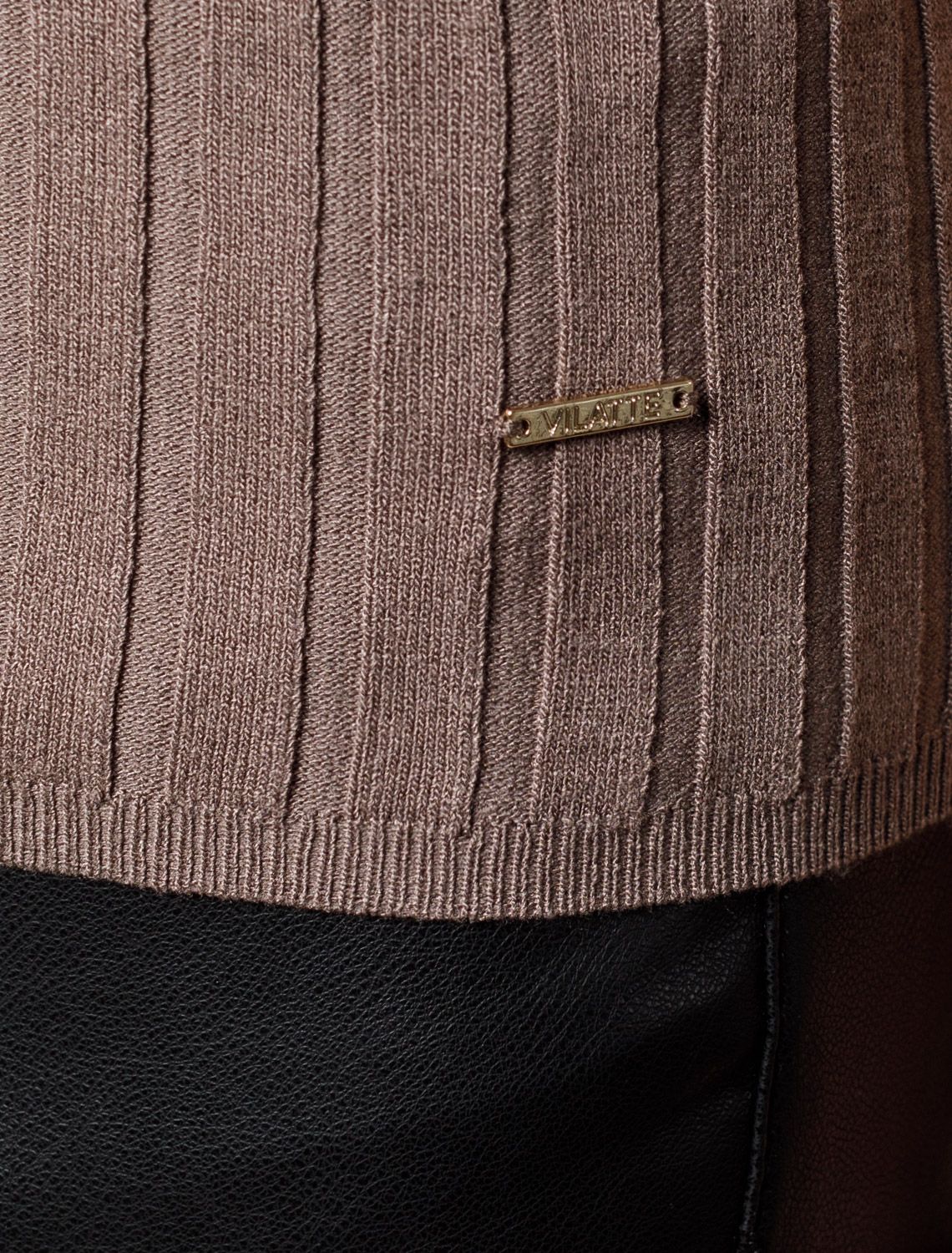 Джемпер тонкой вязки из вискозы с нейлоном