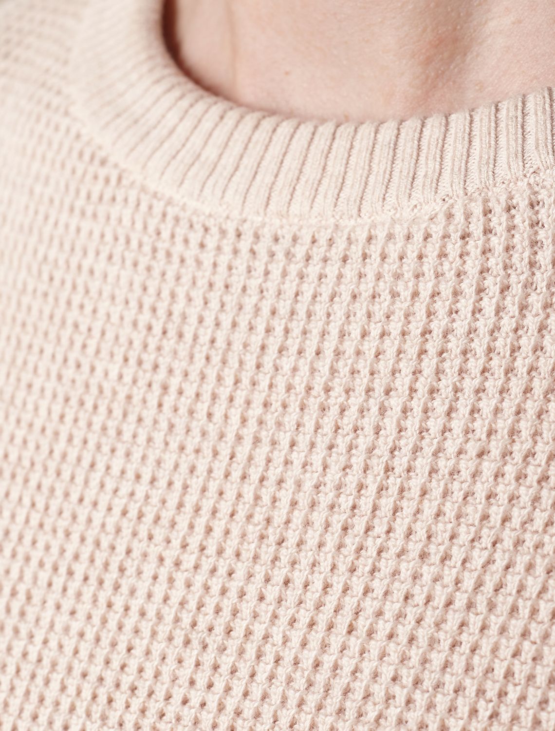 Платье фактурной вязки из хлопка с кашемиром