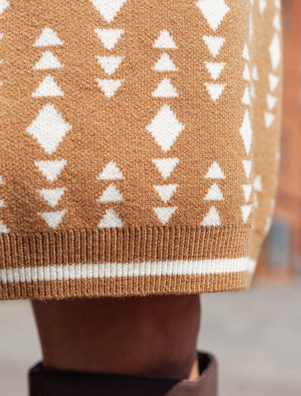 Платье жаккардовой вязки с кашемиром