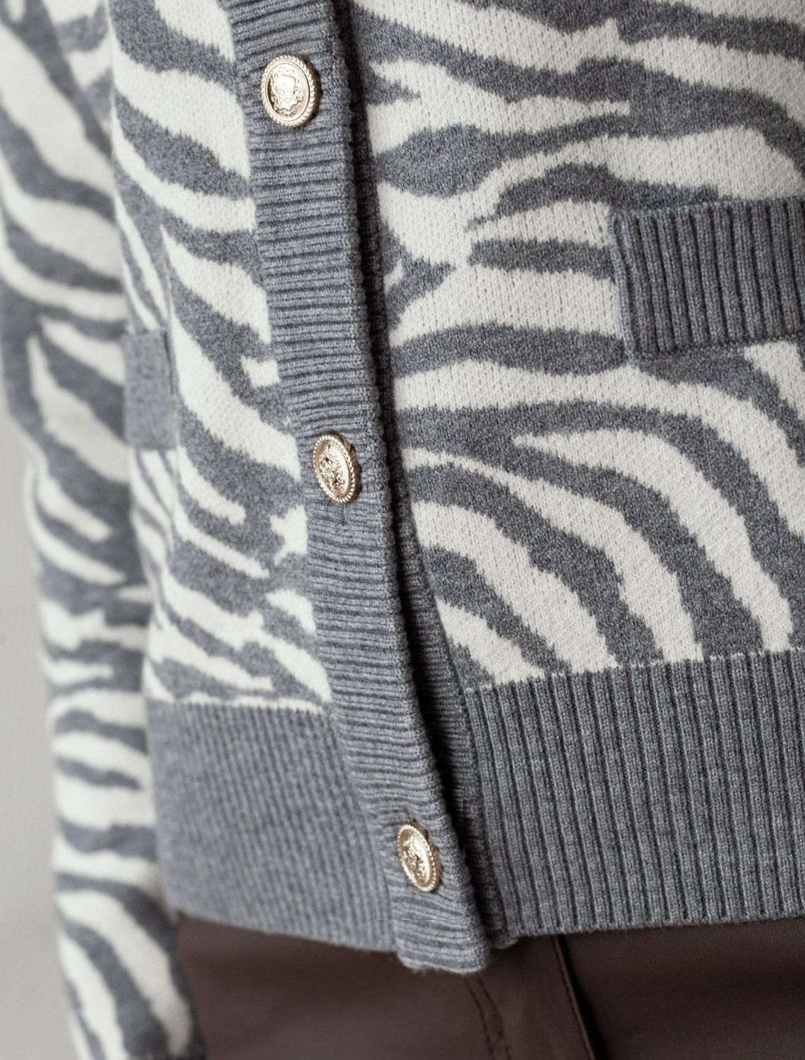 Жакет жаккардовой вязки с кашемиром