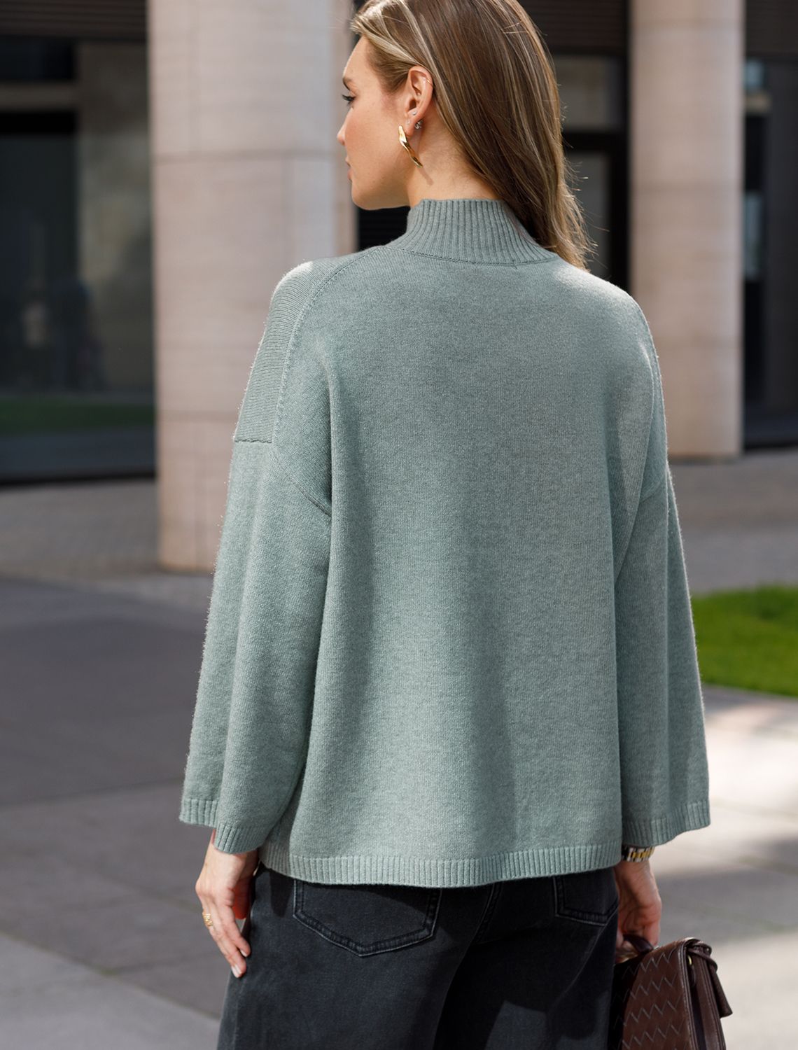 Джемпер из пряжи с кашемиром