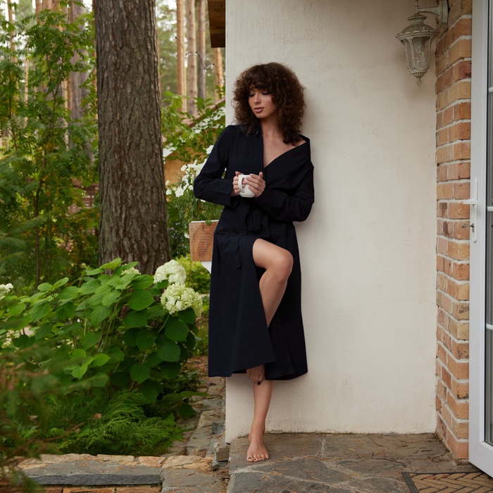 Халат вафельный женский удлинённый Экономь и Я размер 46-48, цвет черный, 100% хлопок, 200 г/м²