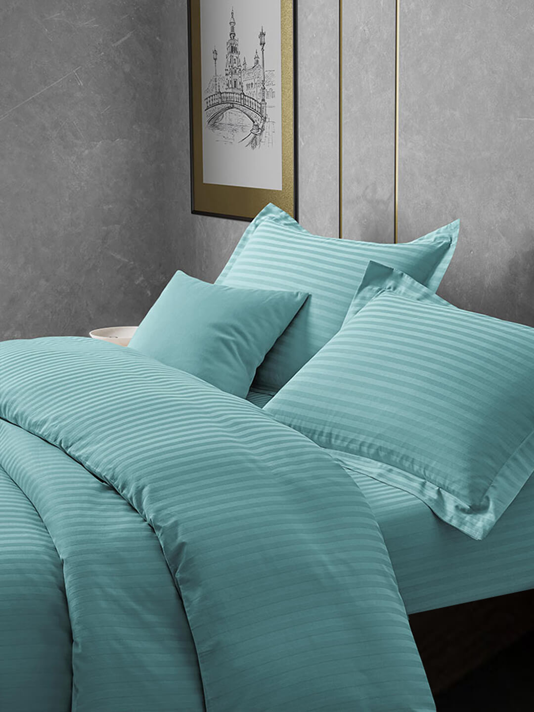 Постельное белье сатин страйп с простыней на резинке / Лазурный