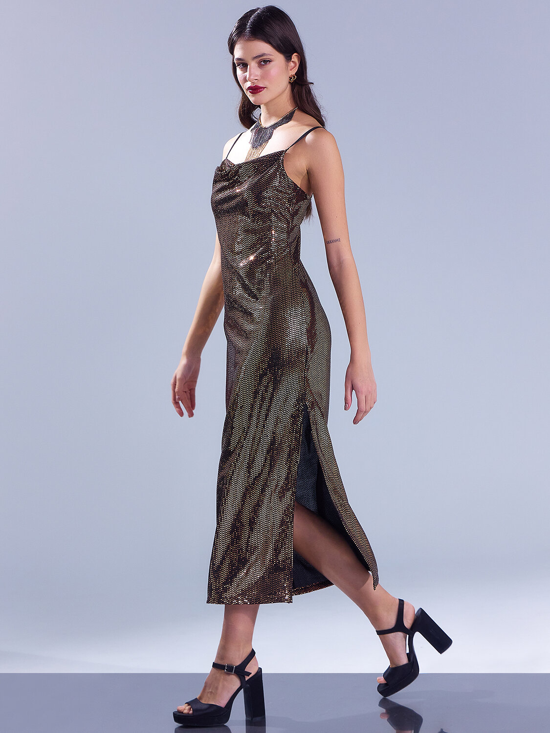 ст. цена2381руб.! MARK FORMELLE Сарафан 152675черный +золото