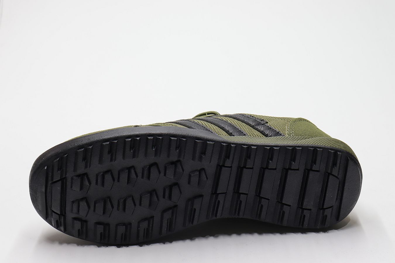 СКИДКА! Цена была 1250р.Кроссовки (41-46)р. / шт. A2012-8