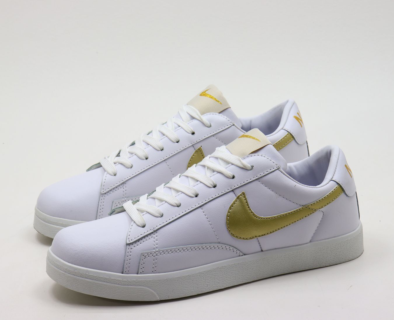 СКИДКА! Цена была 1932р.Кроссовки нат. кожа (41-46)р. / шт.