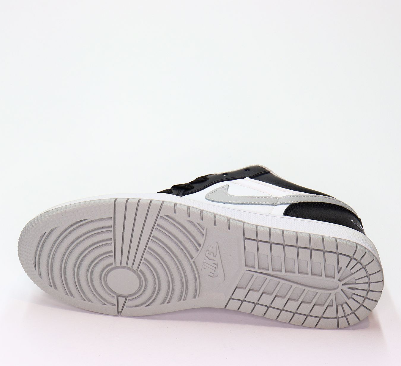 СКИДКА! Цена была 1863р.Кроссовки нат. Кожа (41-46)р. / шт. A977/7