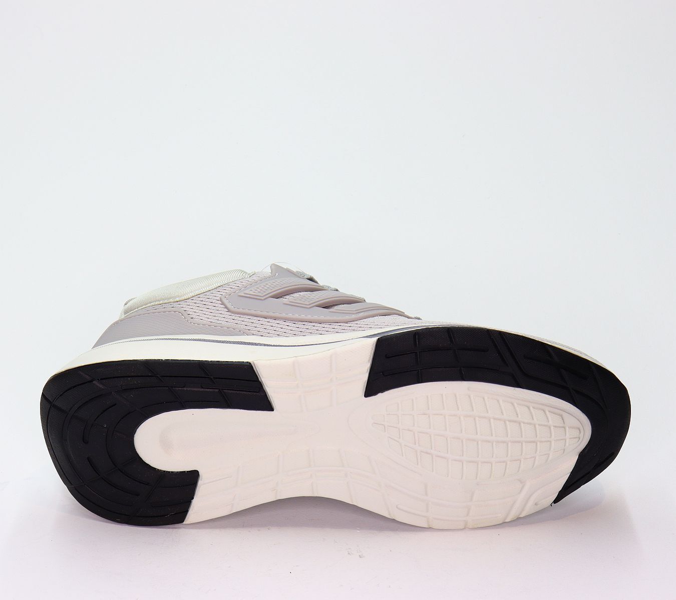 СКИДКА! Цена была 1250р.Кроссовки (41-46)р. / шт. A1045/3