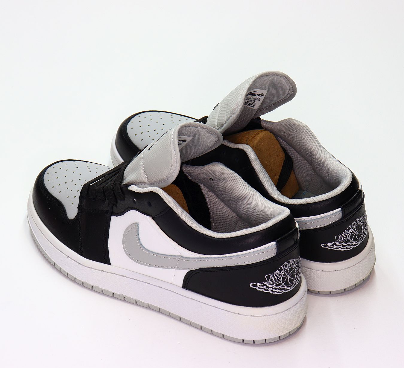 СКИДКА! Цена была 1863р.Кроссовки нат. Кожа (41-46)р. / шт. A977/7