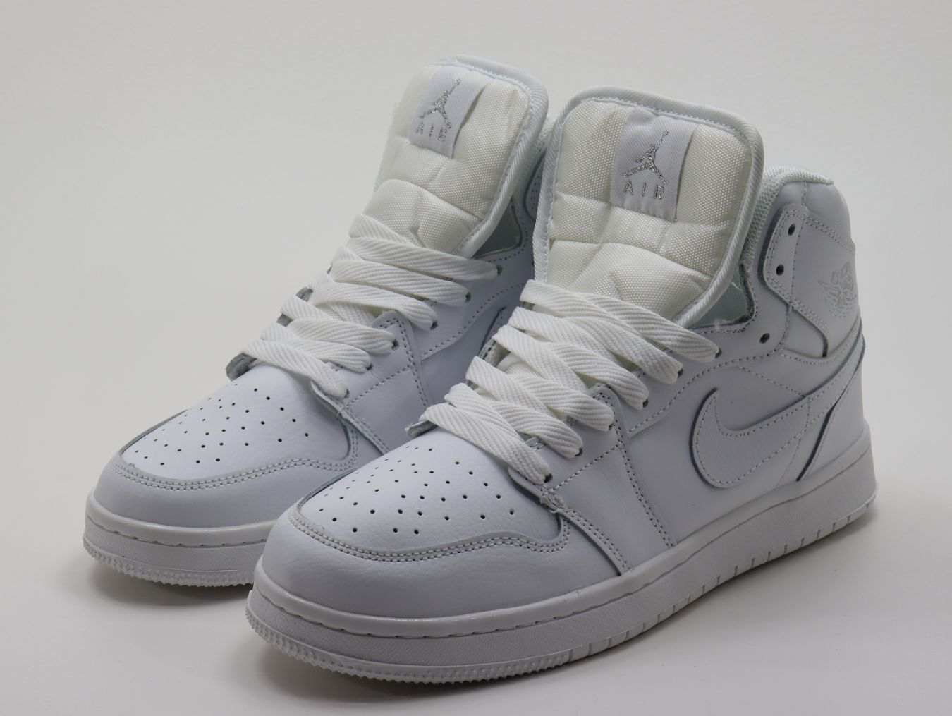 СКИДКА! Цена была 1863р.Кроссовки нат. кожа (41-46)р. / шт.