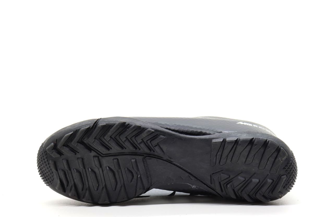 СКИДКА! Цена была 1242р.Футбольные бутсы (36-42)р. / шт.