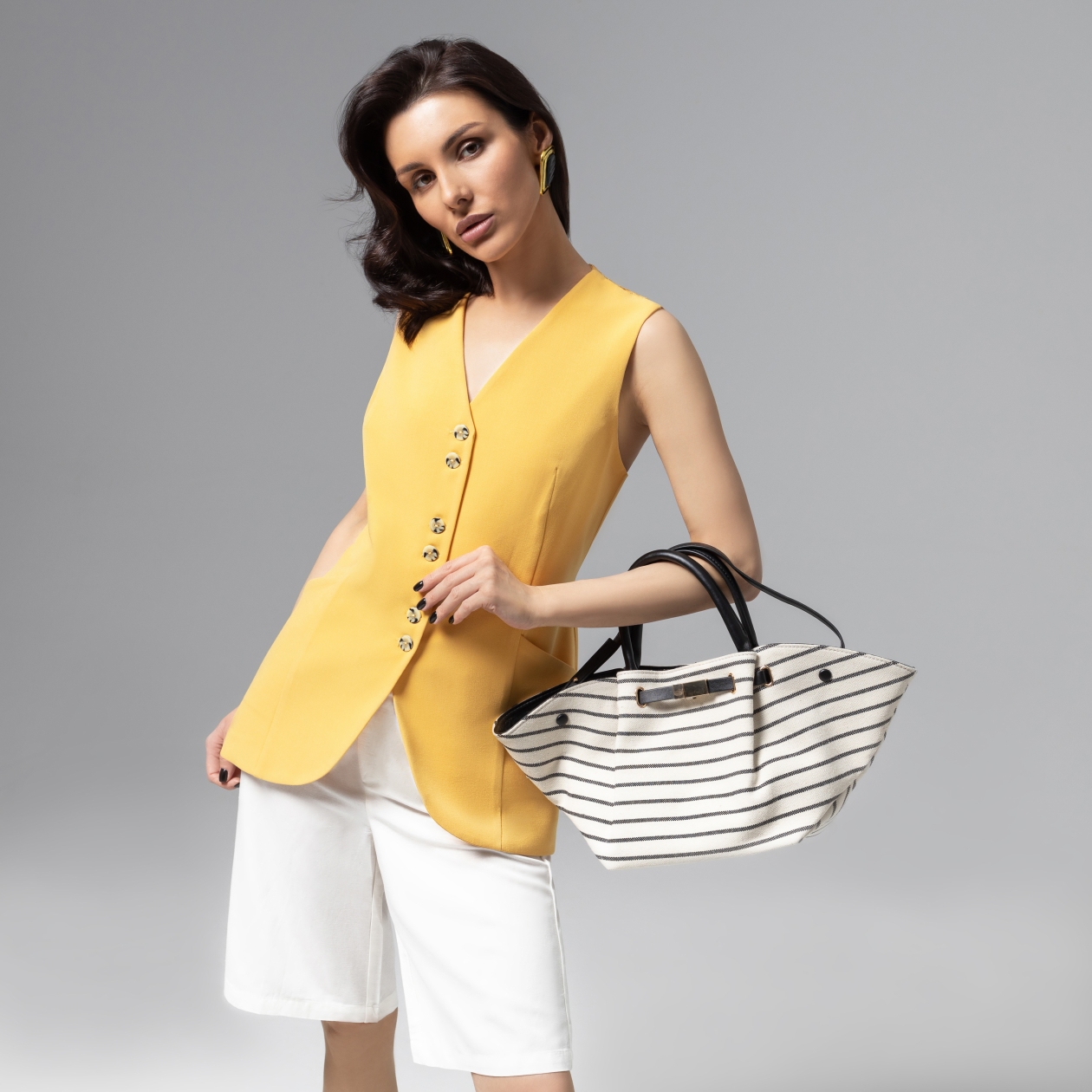 Ст.цена 2190р. Жилет комбинированный с кружевом, Идеал для всех