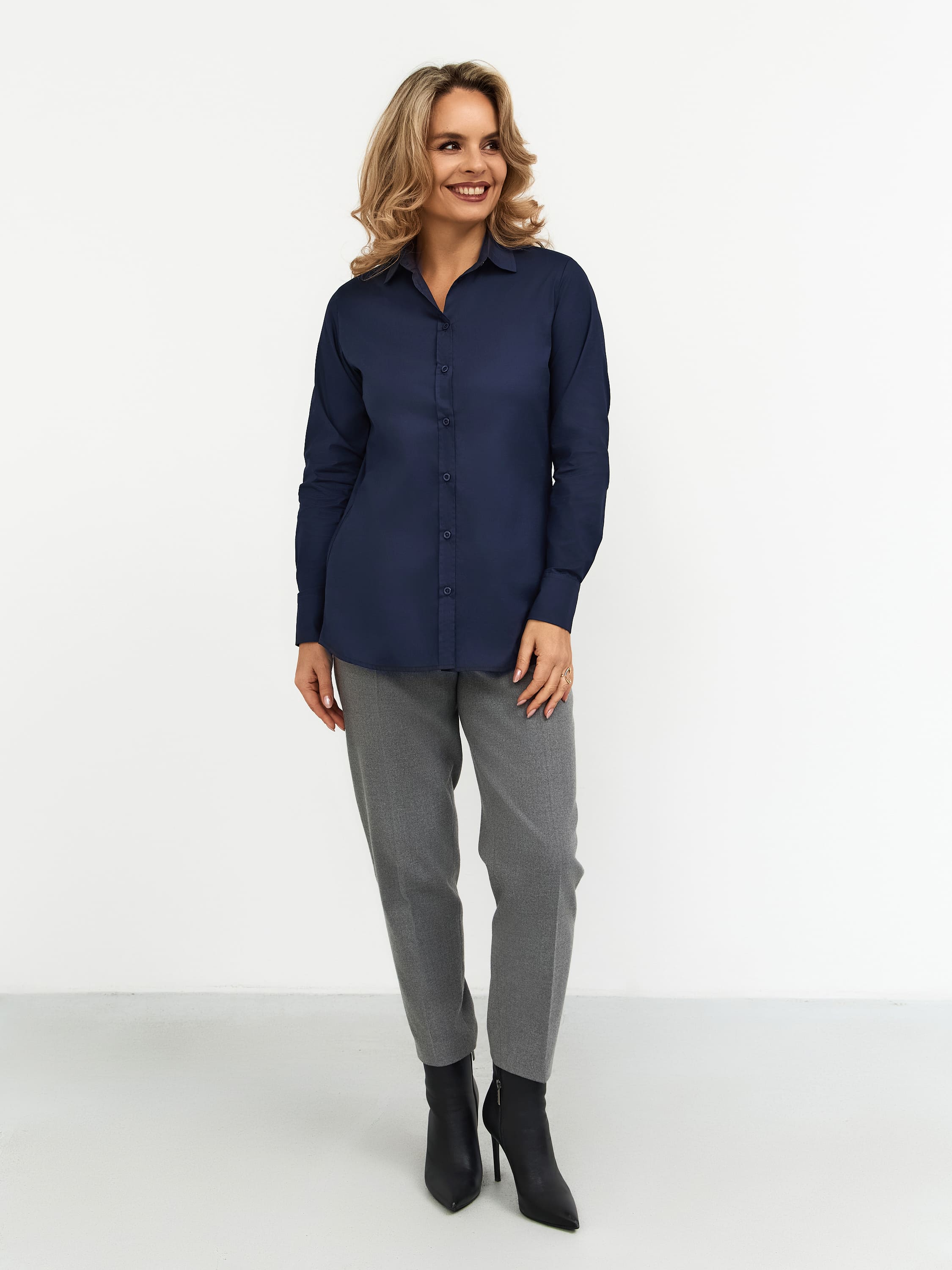 Блузка женская дл. рук. T-lab TL-B-002V-синий.стрейч