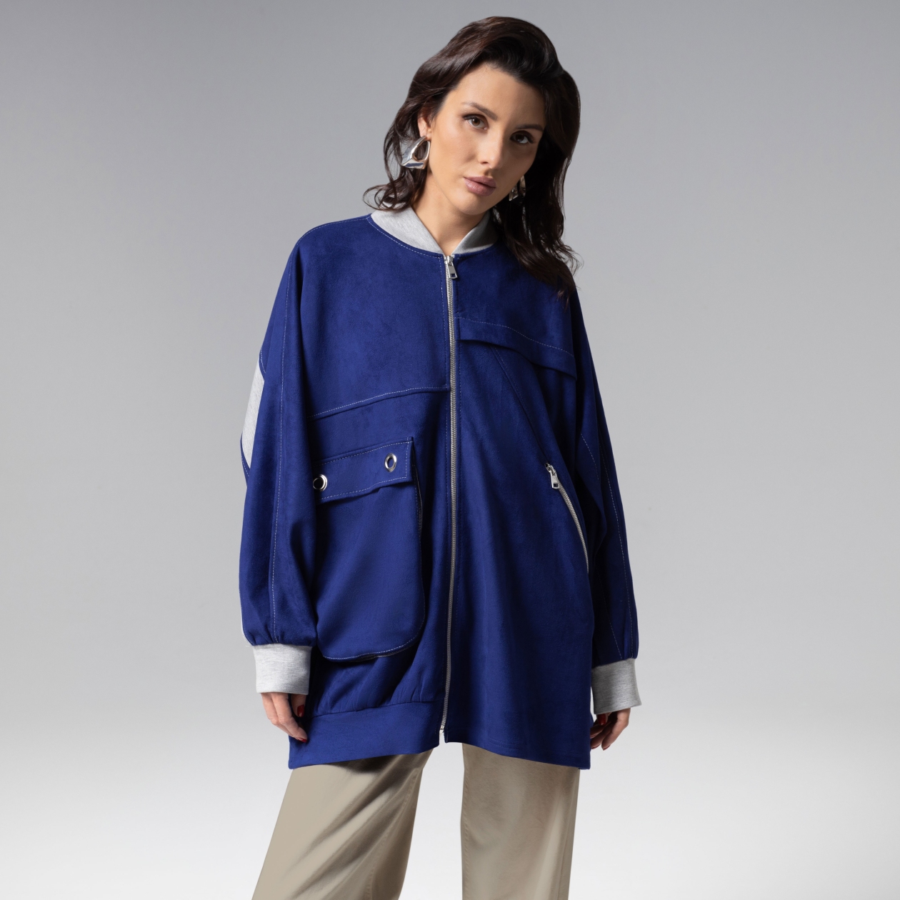 Ст.цена 2750р. Бомбер объемного кроя с карманами, Стильное вложение (oversize, L-XL)