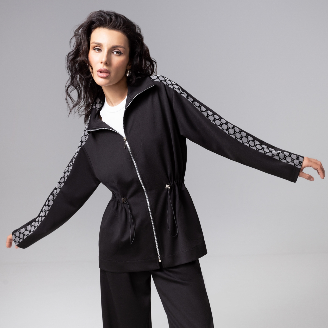 Ст.цена 2590р. Парка на кулиске, Свобода движений