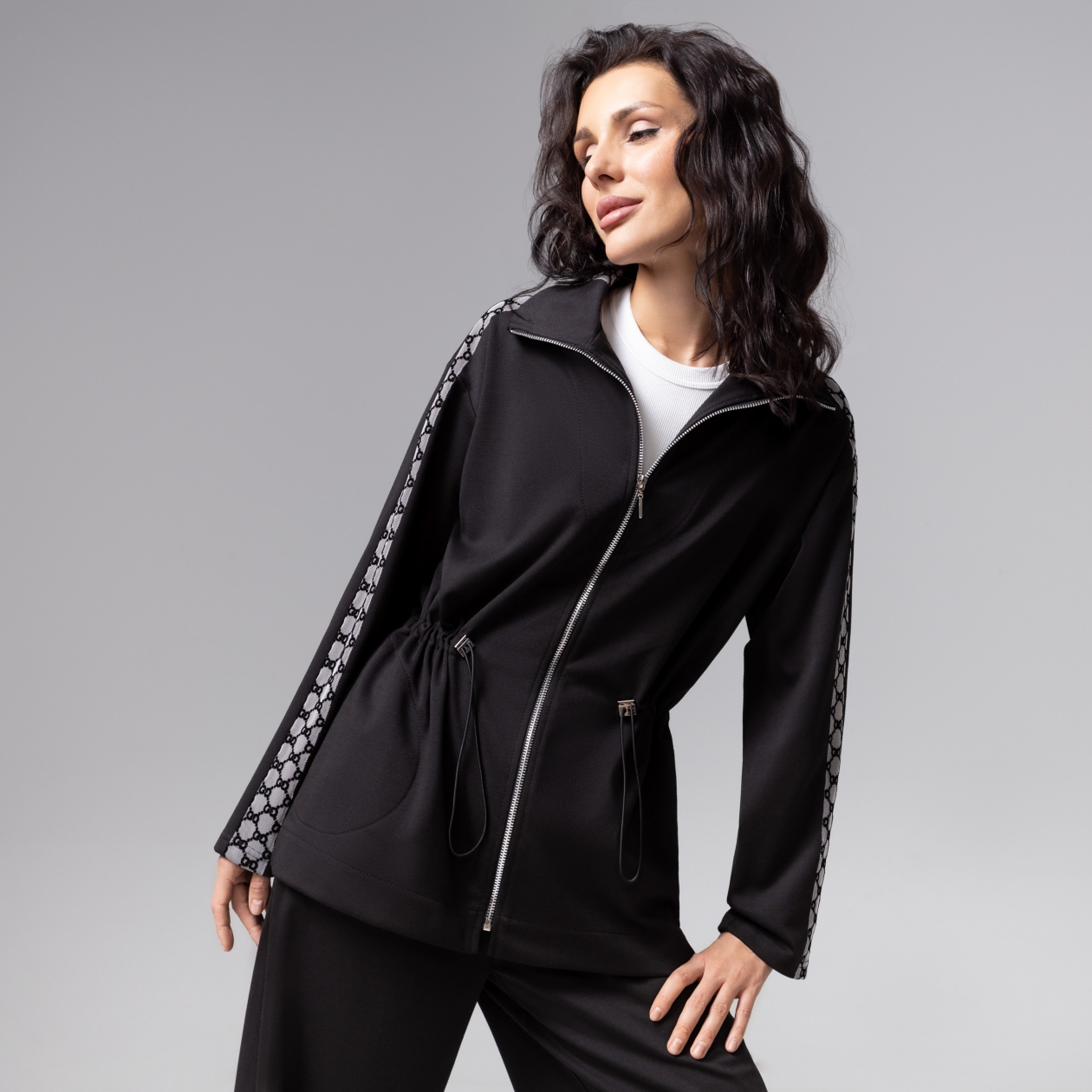 Ст.цена 2590р. Парка на кулиске, Свобода движений