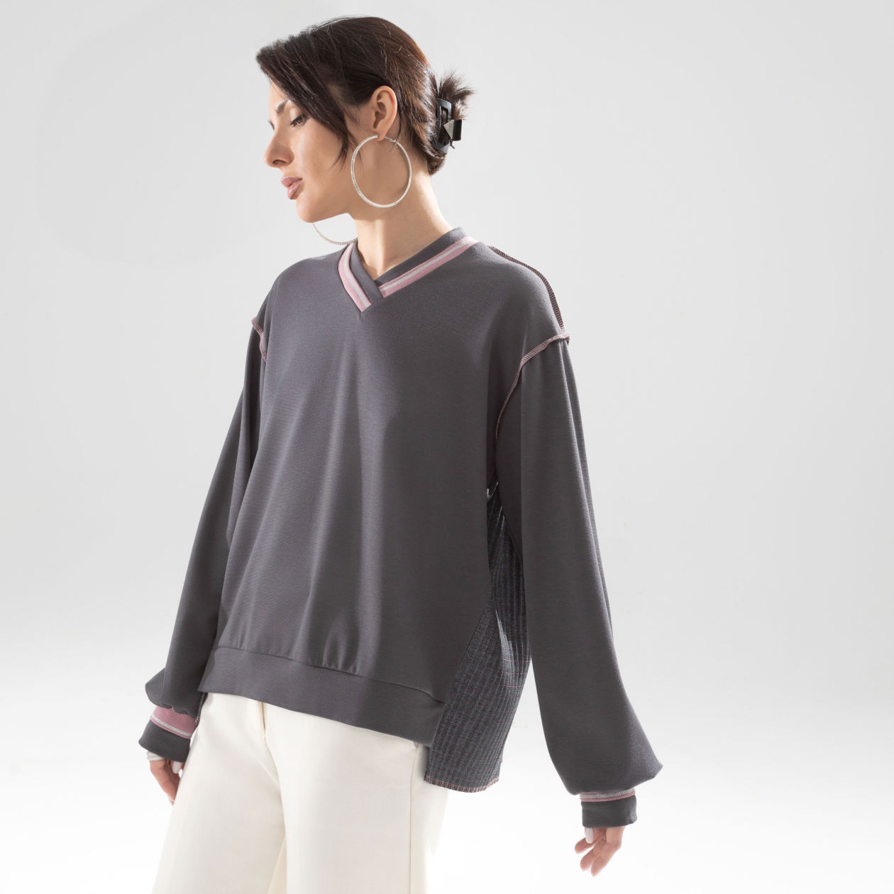 Ст.цена 2490р. Свитшот с акцентными швами, Успех в руках (new)