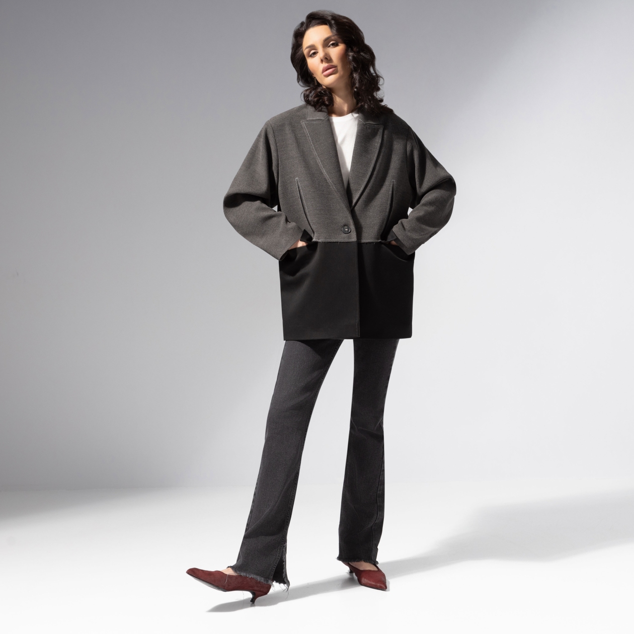 Ст.цена 3990р. Жакет с контрастными швами, Решительный ход