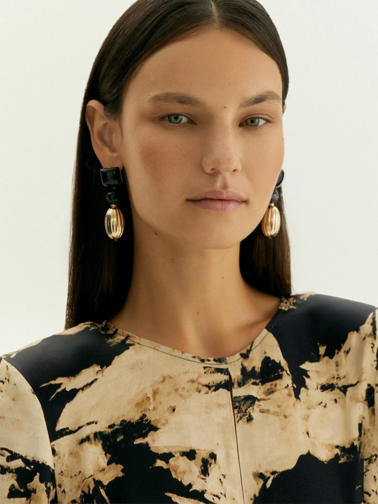 Платье с абстрактым принтом ,
100% вискоза ,