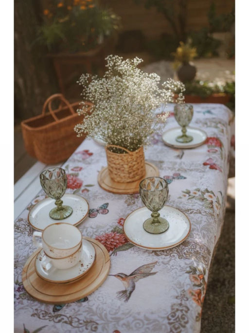 Колибри Скатерть 140х240 см 2109322