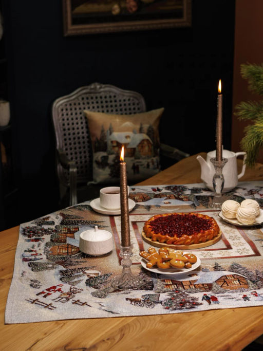 Новогодний вечер бежевый фон Снежинки Скатерть 140х140 см 2103972