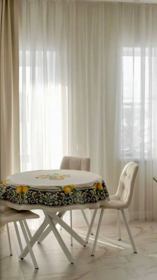 Лимоны в вазе Скатерть круг д165 см 2102557