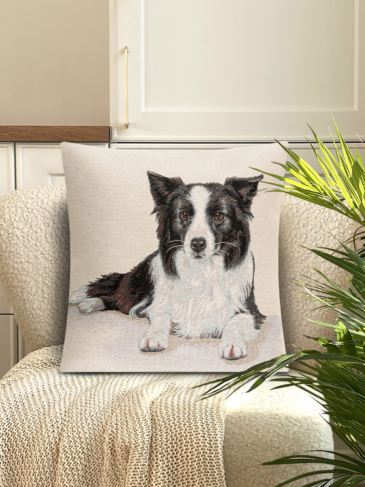 Породы собак Бордер колли лежит Наволочка 45х45 см 2108769