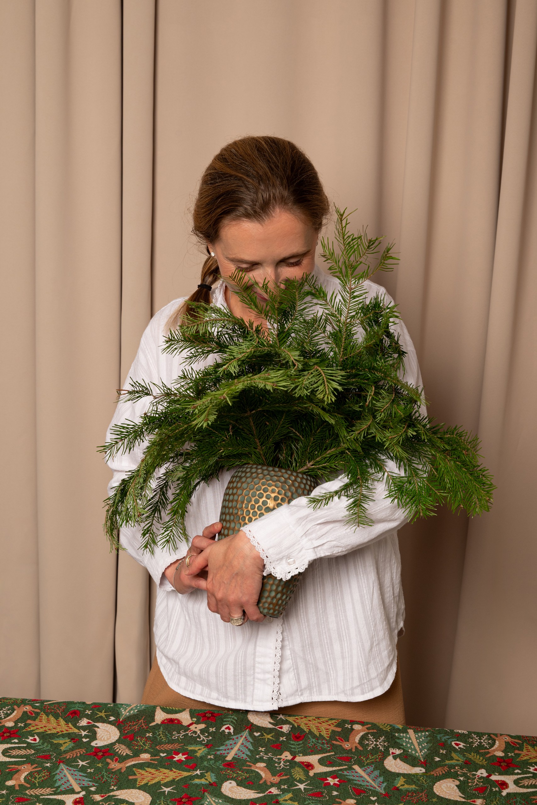 Сказочный лес темный фон Скатерть 140х180 см НР 2520175