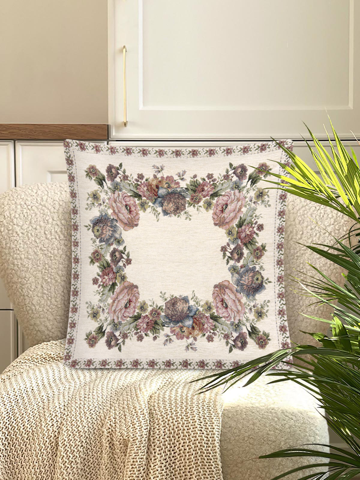 ЗС Белая Наволочка Квадрат 45х45 см 2108364