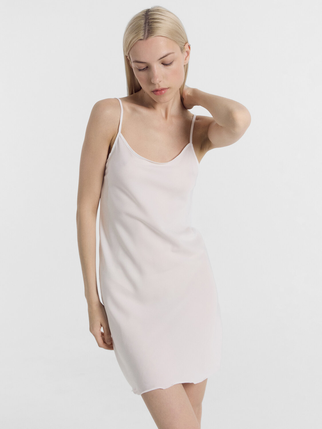 ст. цена952руб.! MARK FORMELLE Сарафан 152625белый