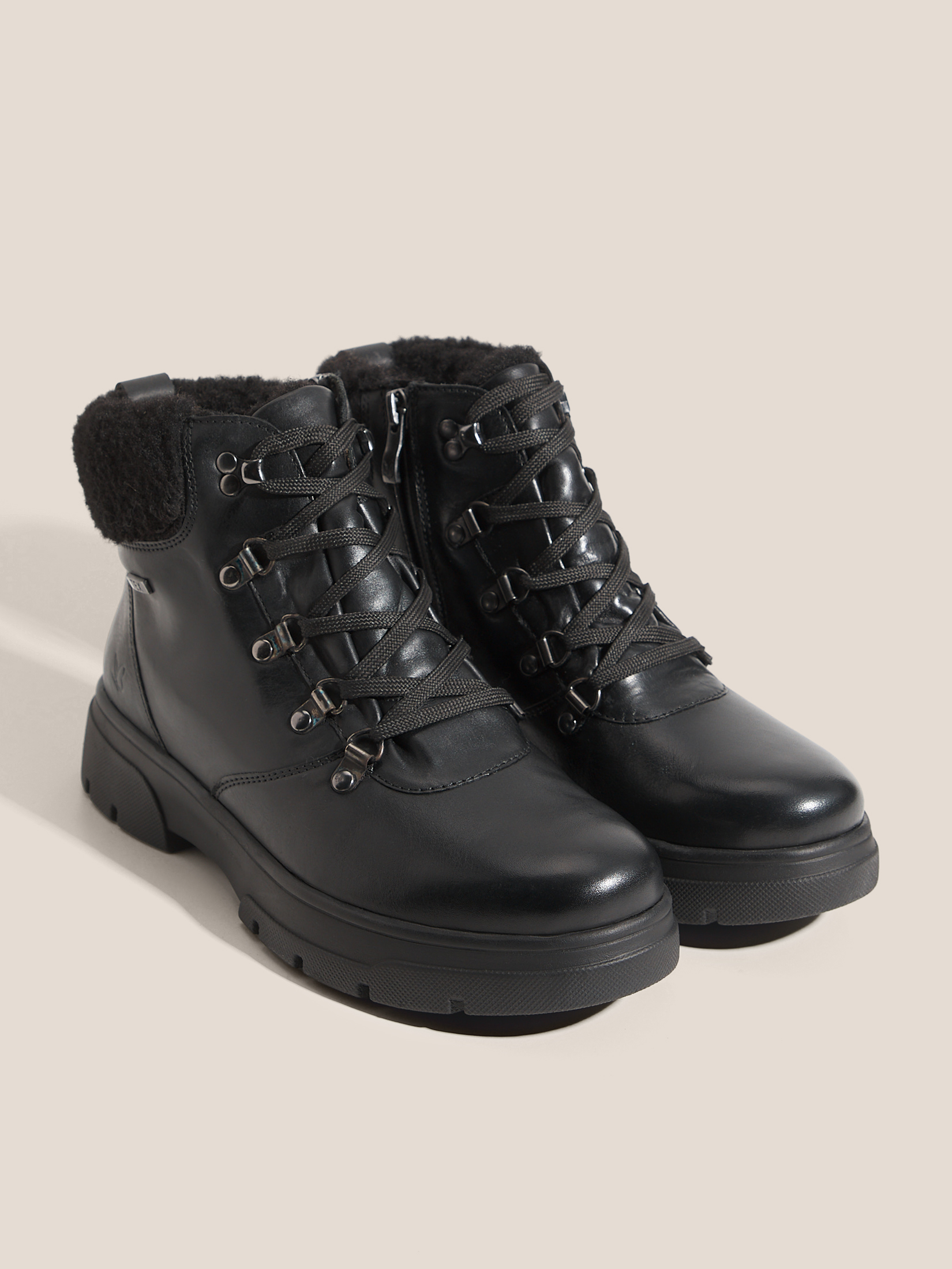 9120 р. 16000 р. Женские ботинки CAPRICE DENISE