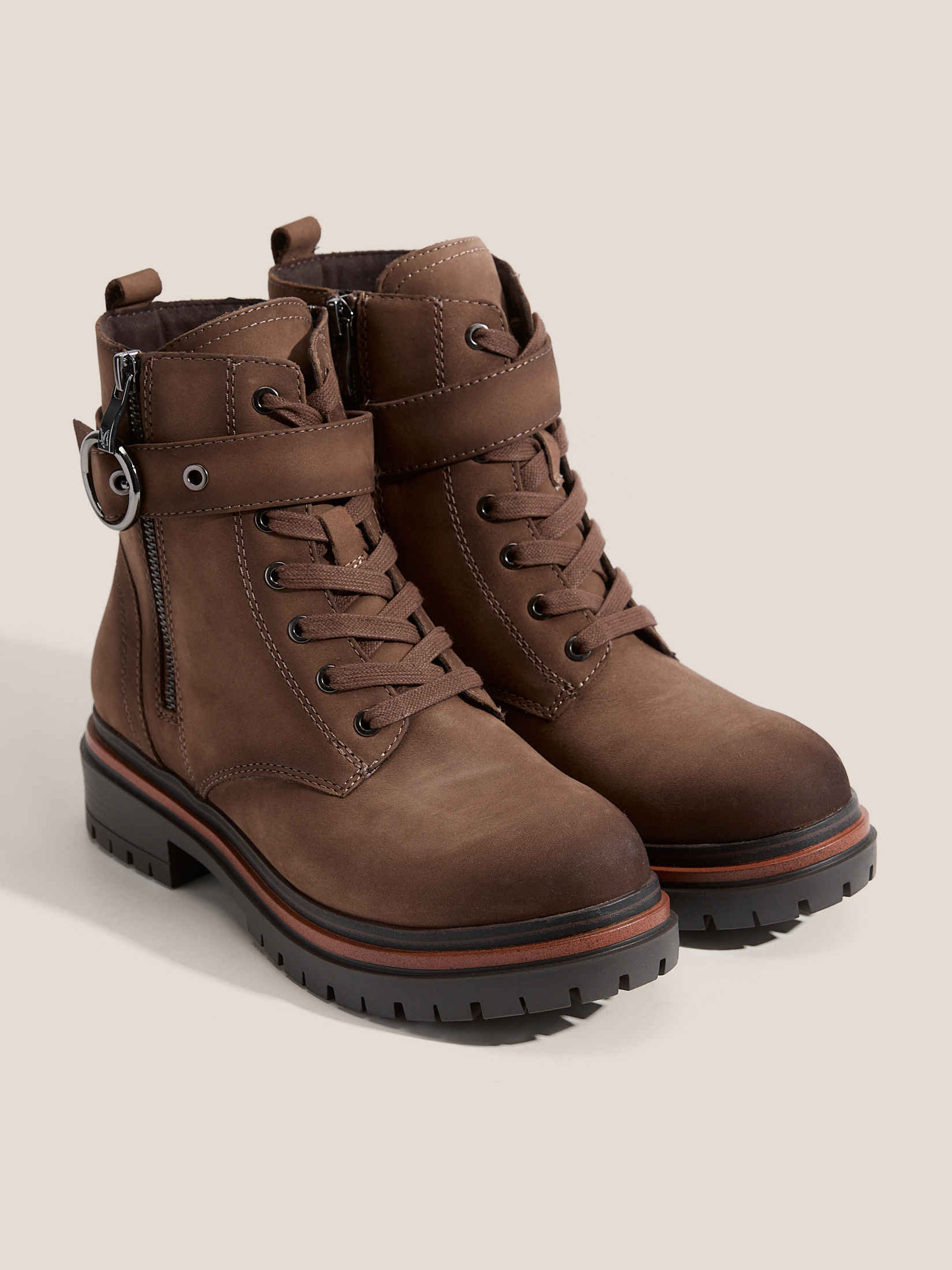 9120 р. 16000 р. Женские ботинки CAPRICE FLORI