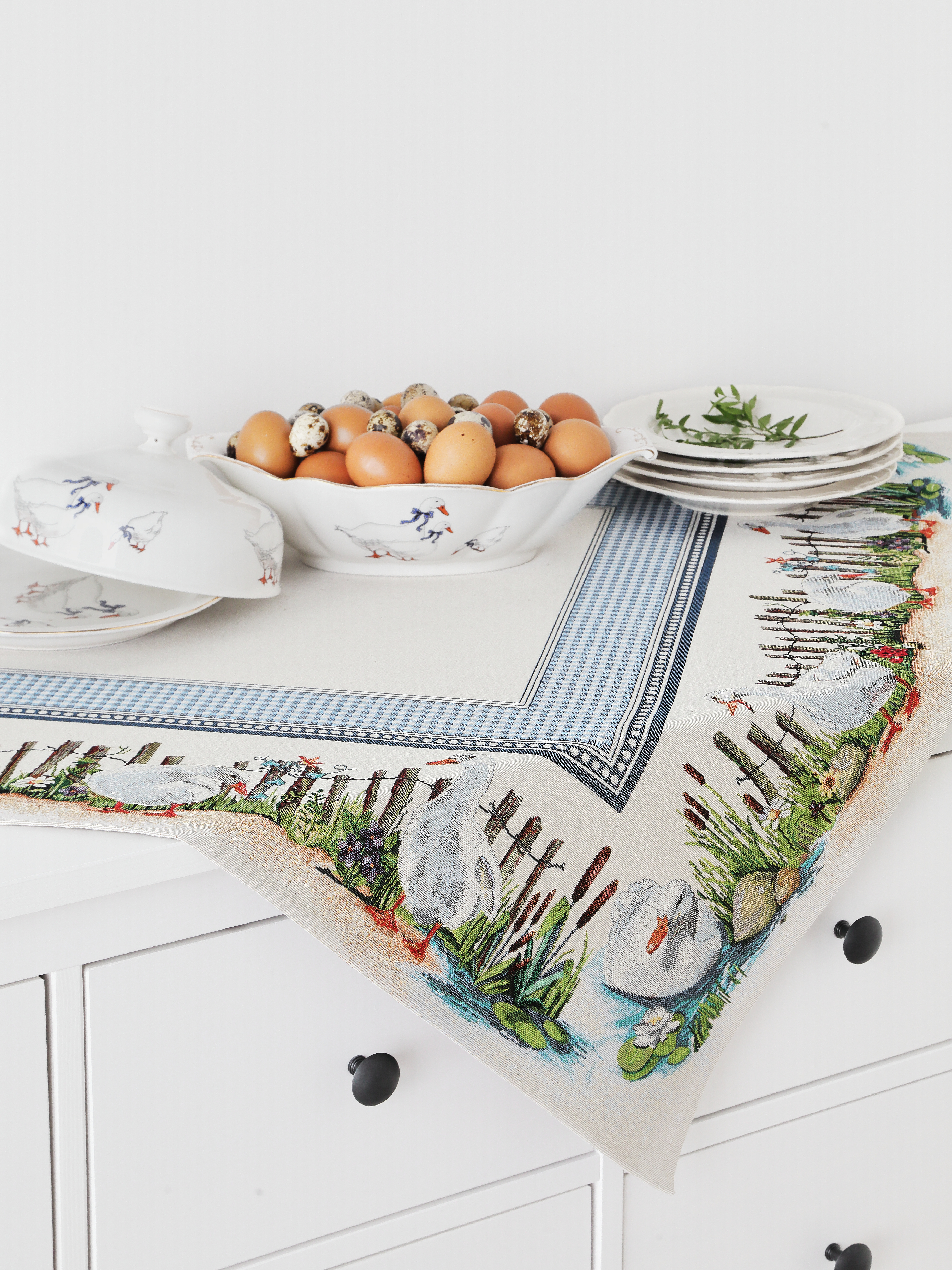 Веселые гуси Салфетка 100х100 см 2102300