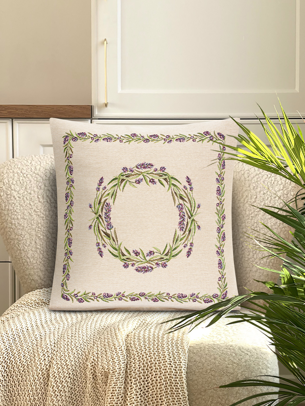 Лавандовые веточки Венок Наволочка 45х45 см 2108753