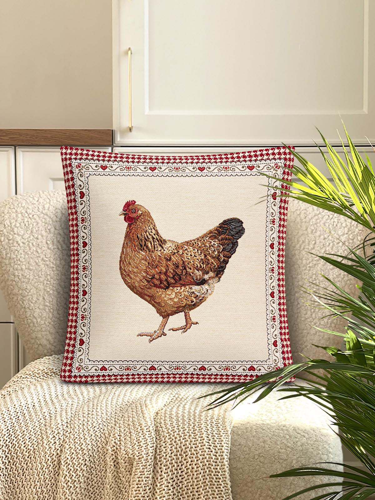 Петушки и курочки Курочка влево Наволочка 45х45 см 2107212