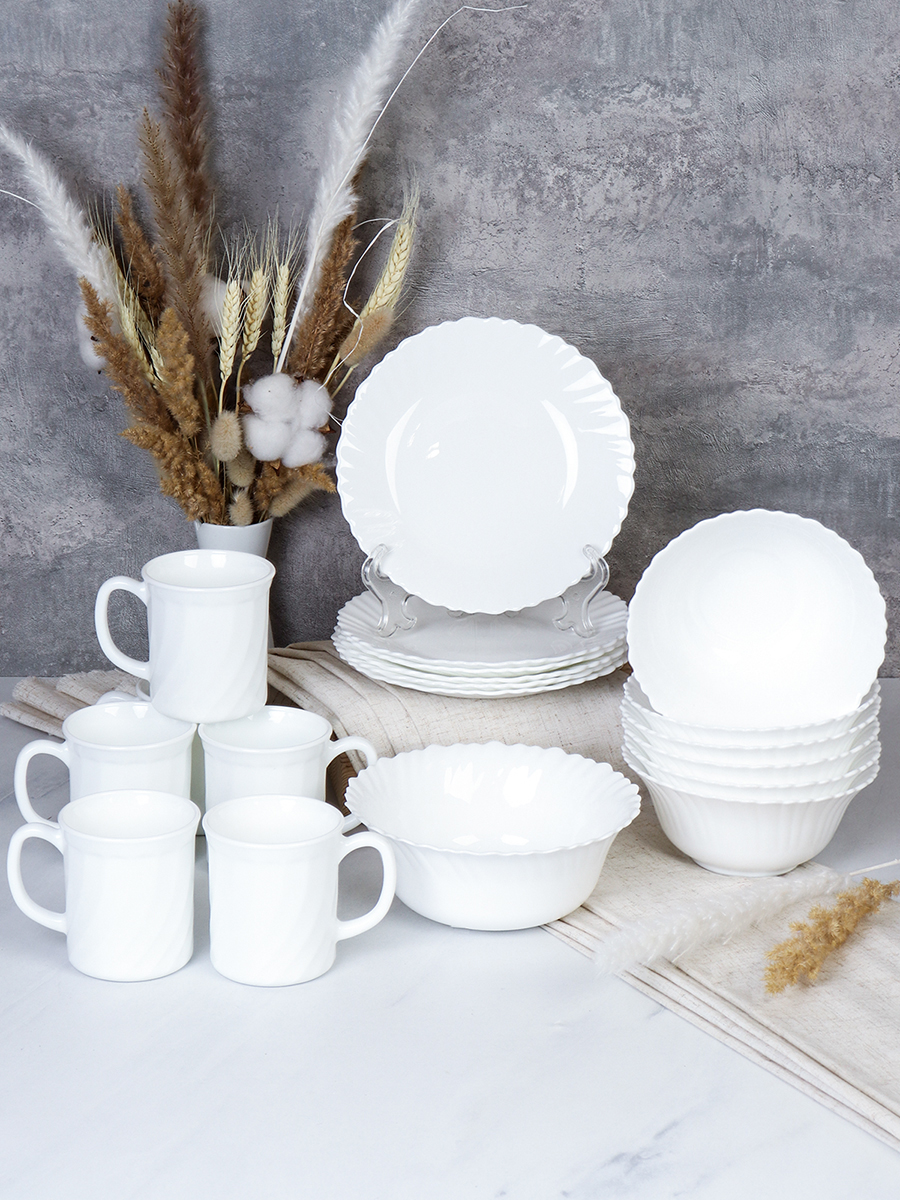 Столовый набор 19 предметов Тюльпан белый Смол с кружками 13 LXP75 (WHITE)