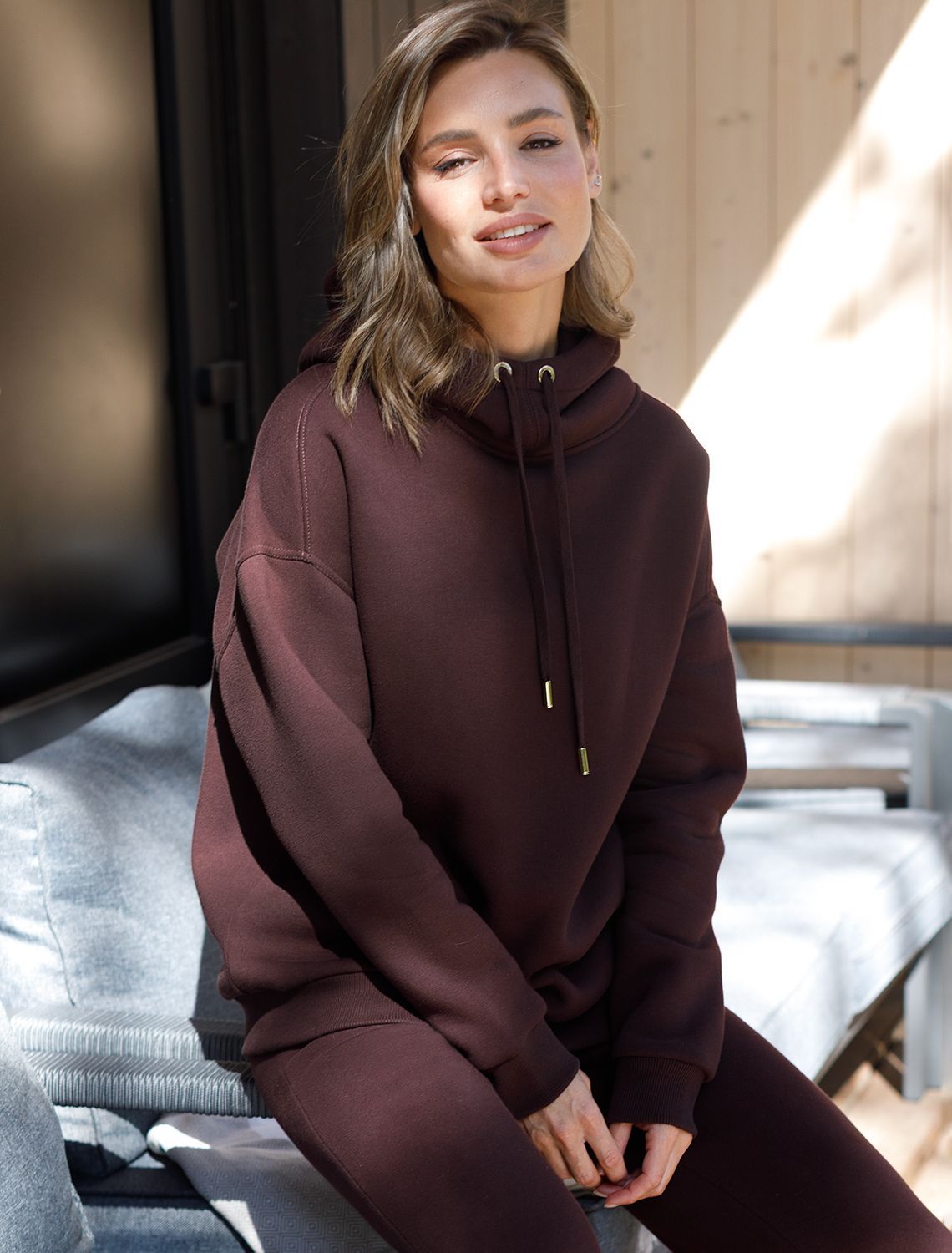 Худи среднего объема из футера трехнитики c начесом