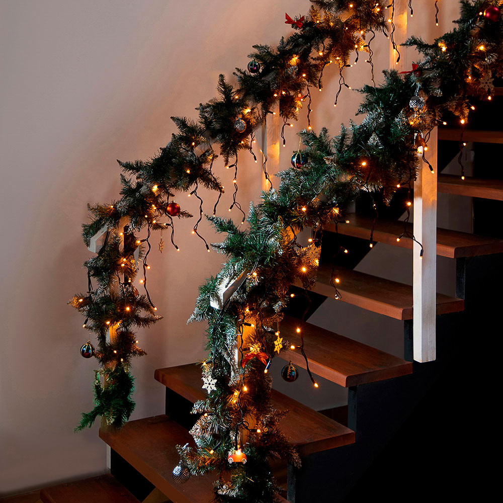 Гирлянда электрическая уличная