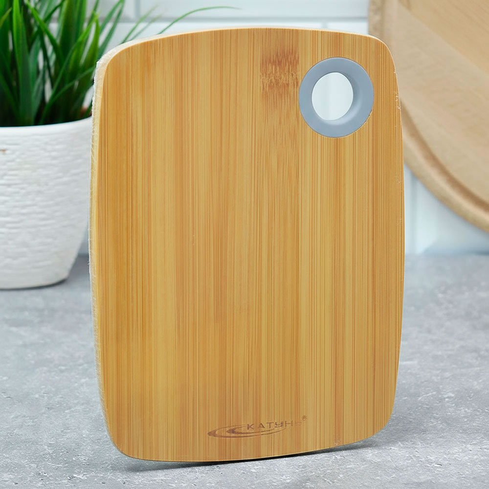 Доска разделочная бамбук 200*150*10мм прямоугольная с силиконовой ручкой