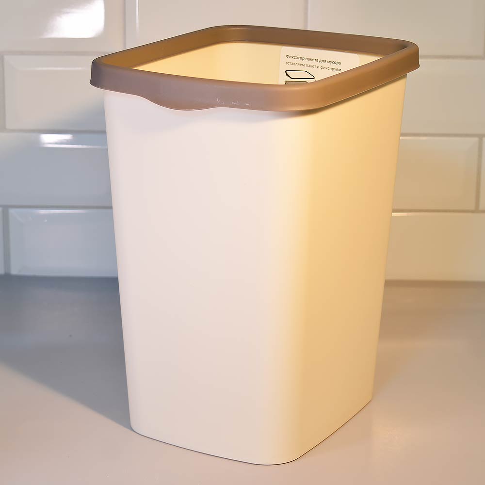Ведро для мусора 9/10л с фиксатором