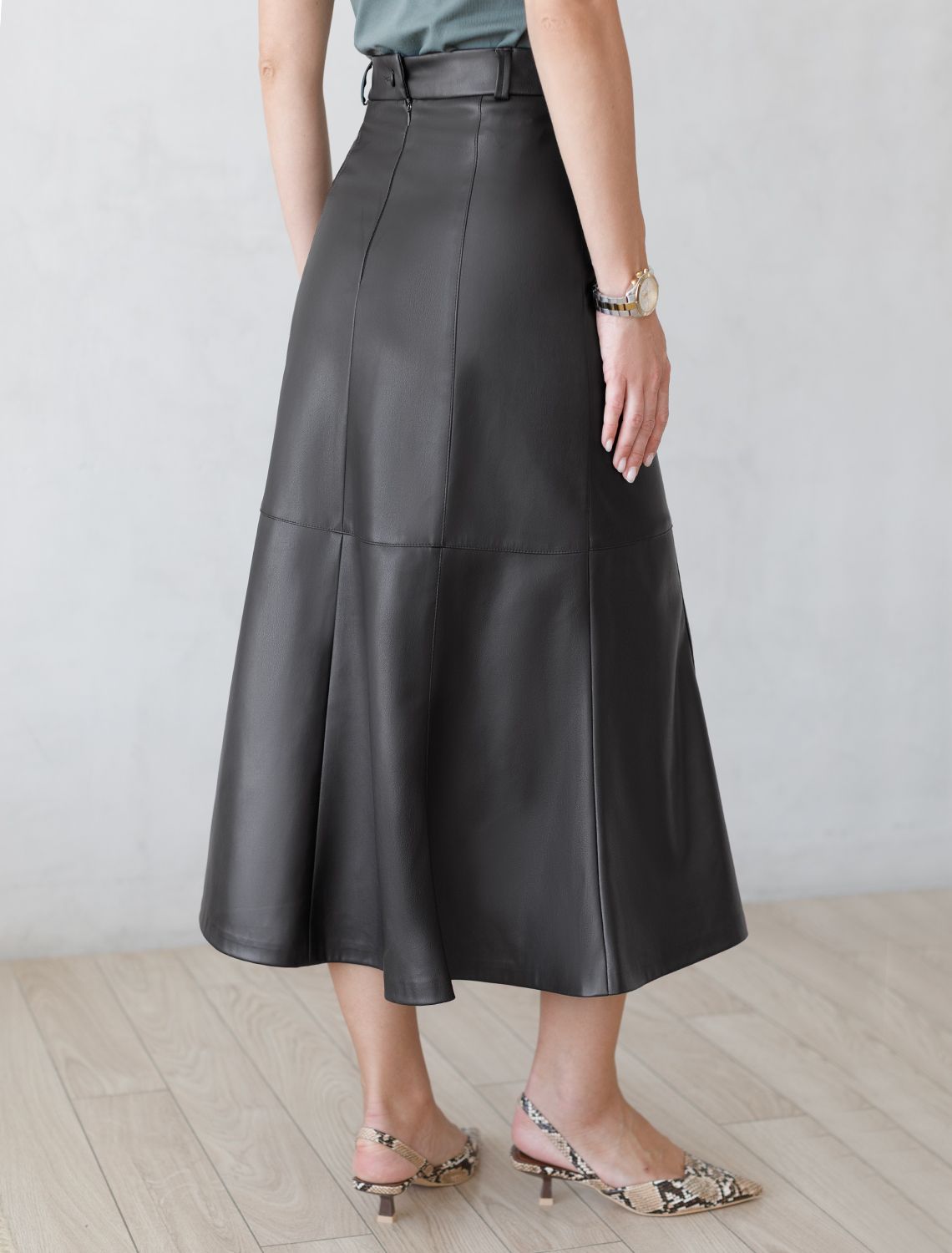 Расклешенная юбка из искусственной кожи D26.183 черный